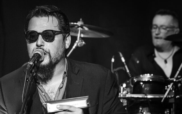 Mundharmonika-Meister Riccardo Grosso bringt internationalen Blues-Spirit nach Bleiburg.