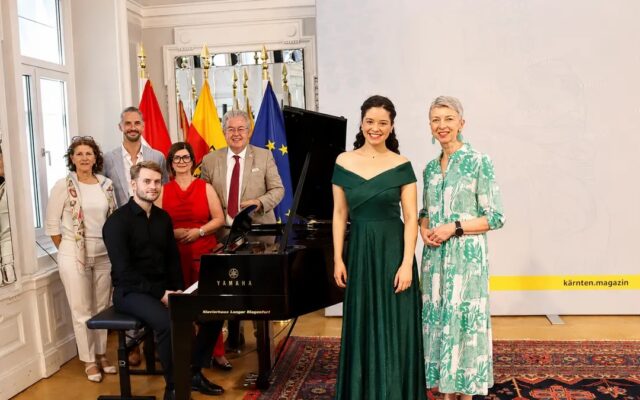 Althofener Meisterklänge mit : Intendant Johannes Fleischmann, Pianist Laurynas Kanevičius, Vize-Bgm.in Doris Hofstätter, Bgm. Walter Zemrosser, Sängerin Natalia Pacheco Guerrero, LHStv.in Gaby Schaunig