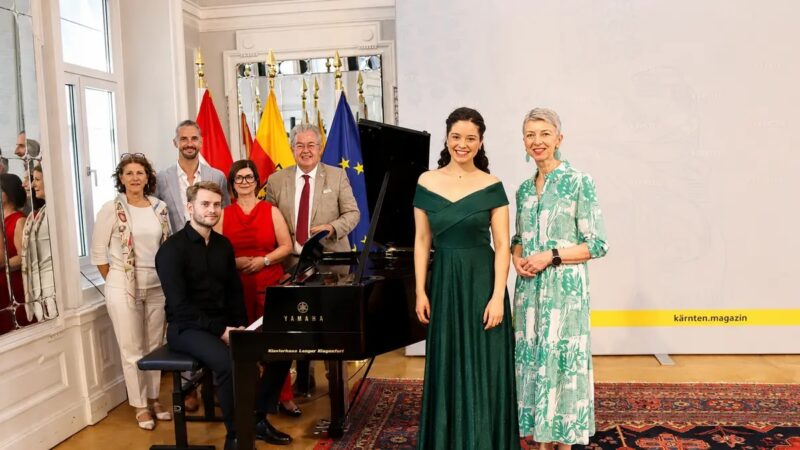 Althofener Meisterklänge mit : Intendant Johannes Fleischmann, Pianist Laurynas Kanevičius, Vize-Bgm.in Doris Hofstätter, Bgm. Walter Zemrosser, Sängerin Natalia Pacheco Guerrero, LHStv.in Gaby Schaunig