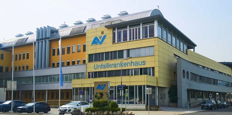 Das neue Trauma-Orthopädie-Zentrum wird direkt an die bestehende Infrastruktur des Klinikums Klagenfurt angedockt.