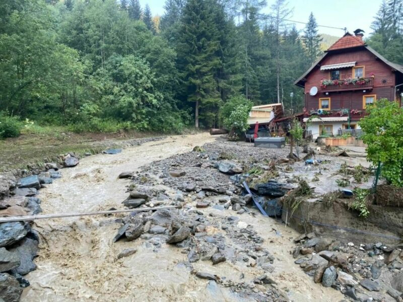 Schutz für Bad Kleinkirchheim: Das Land Kärnten investiert gemeinsam mit Bund und Schutzwasserverband 2,3 Millionen Euro in den Wildbachschutz.