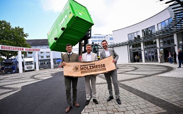 Eröffnung der 58. Internationalen Holzmesse Klagenfurt mit: LH. Daniel Fellner LHStv. Martin Gruber LR. Peter Reichmann