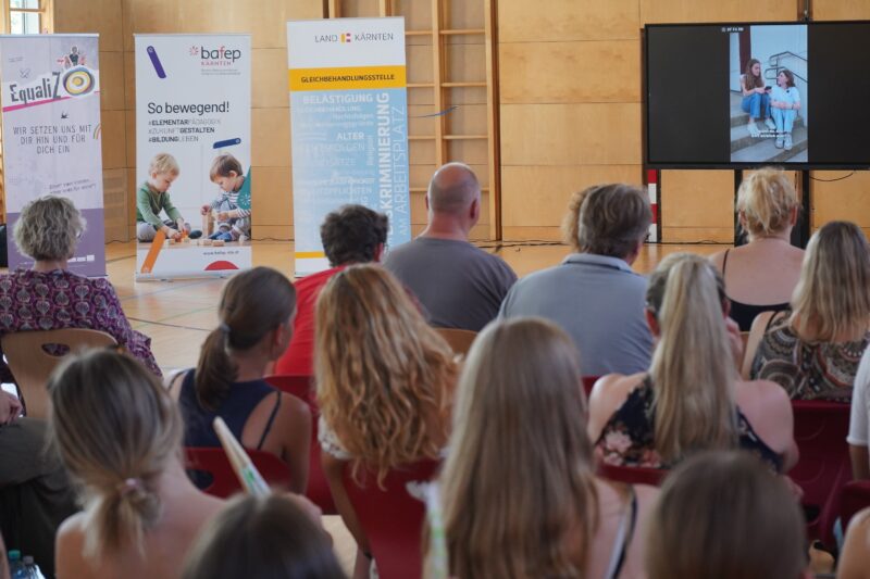 Zivilcourage im digitalen Raum: Beim Peer-to-Peer-Projekt #nohate gestalten Jugendliche eigene kreative Beiträge gegen Cybermobbing und Hass im Internet.